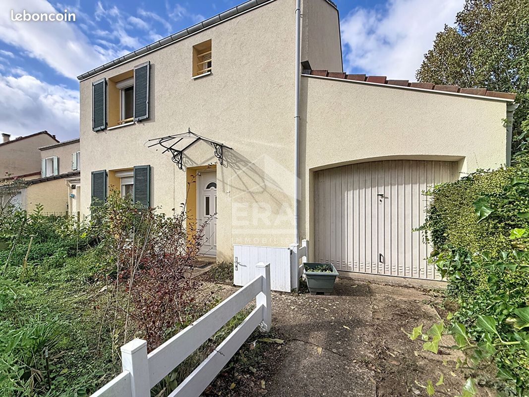 Maison 4 pièces 107 m² · à Étampes · 107 m² · 254 400 €