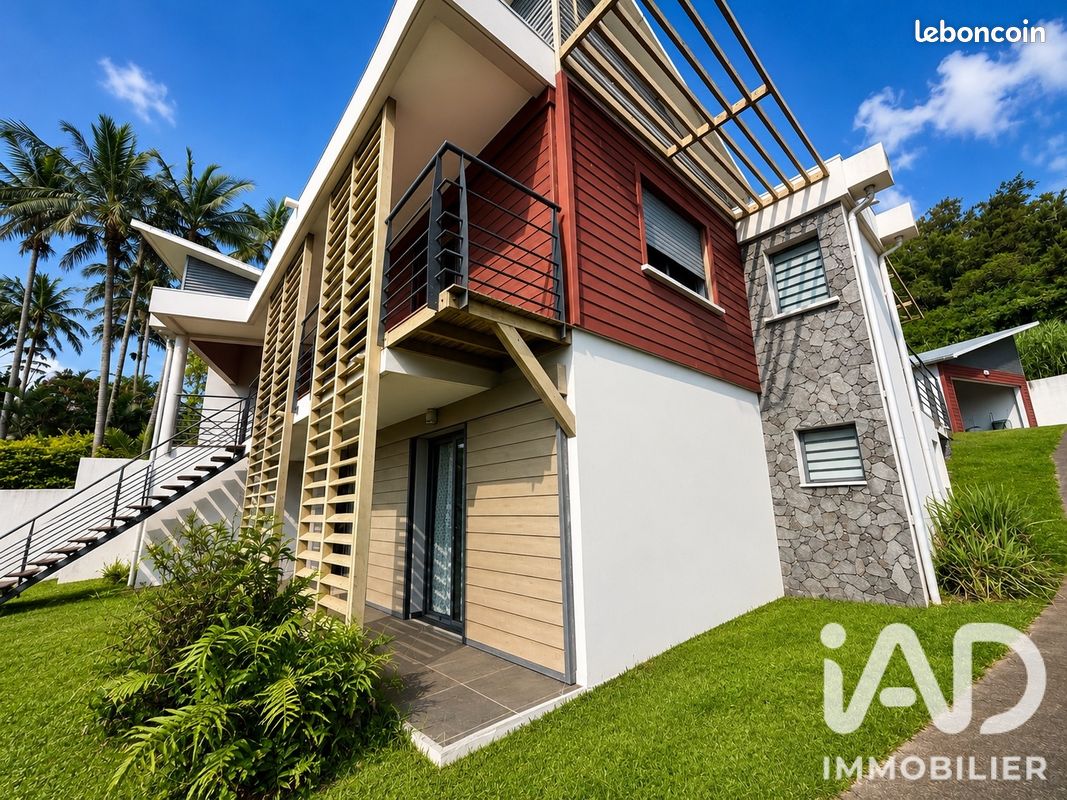 Maison 6 pièces 248 m² · à Le Tampon · 248 m² · 728 000 €