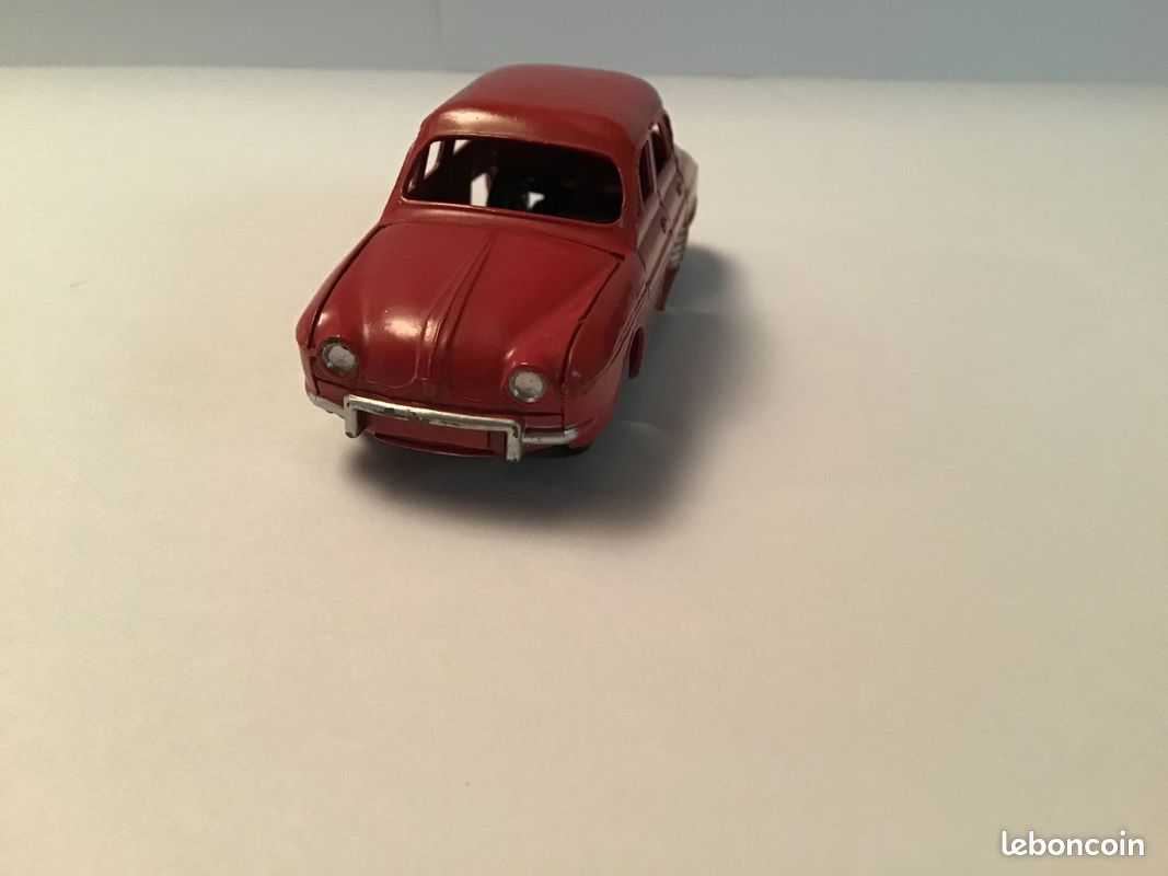 Dinky Toys Renault Dauphine – Réf 24E – Vert, échelle 1/43, Zamak – Année 1960
