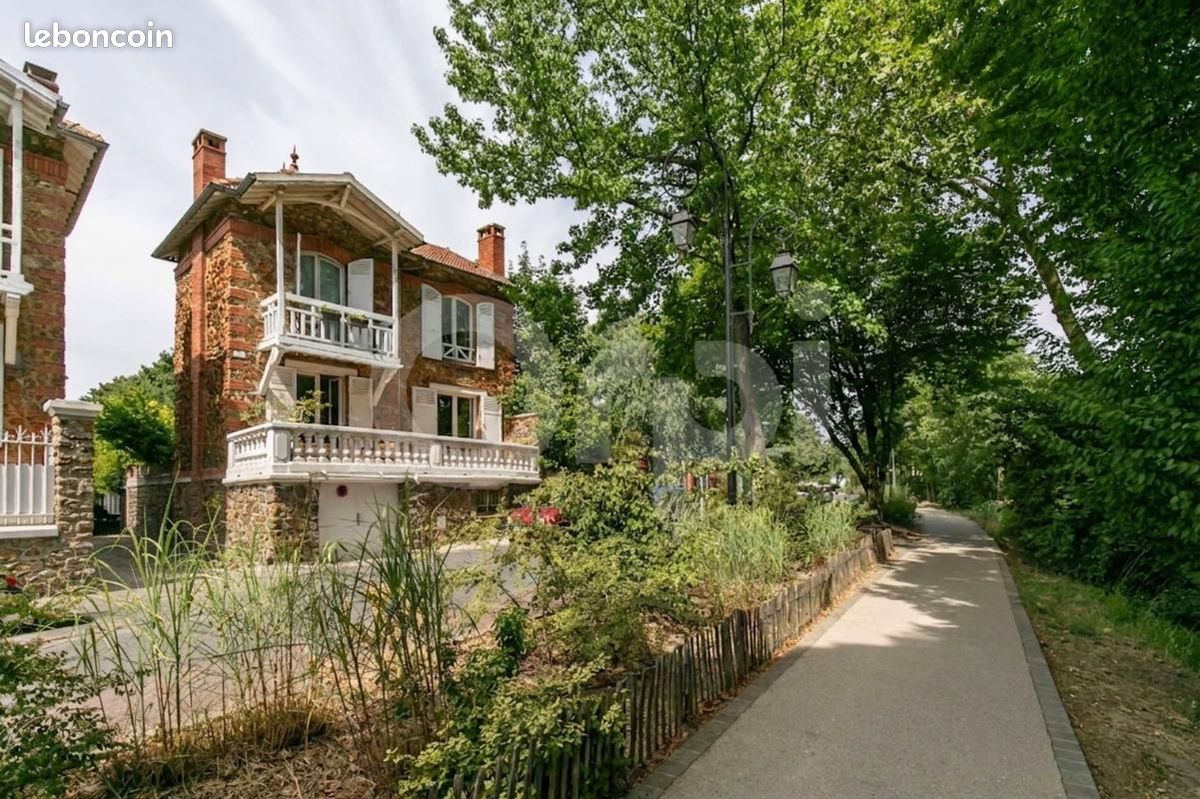 Maison 5 pièces 201 m² · à Le Perreux-sur-Marne · 201 m² · 1 100 000 €