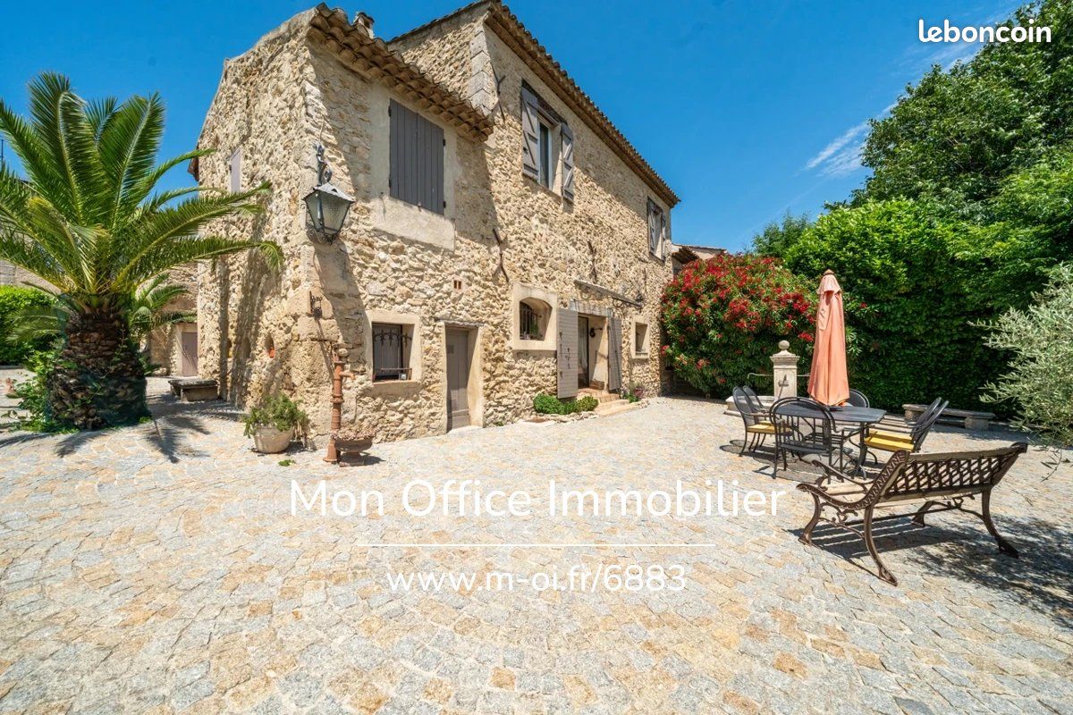 Maison 6 pièces 280 m² · à Vernègues · 280 m² · 998 000 €