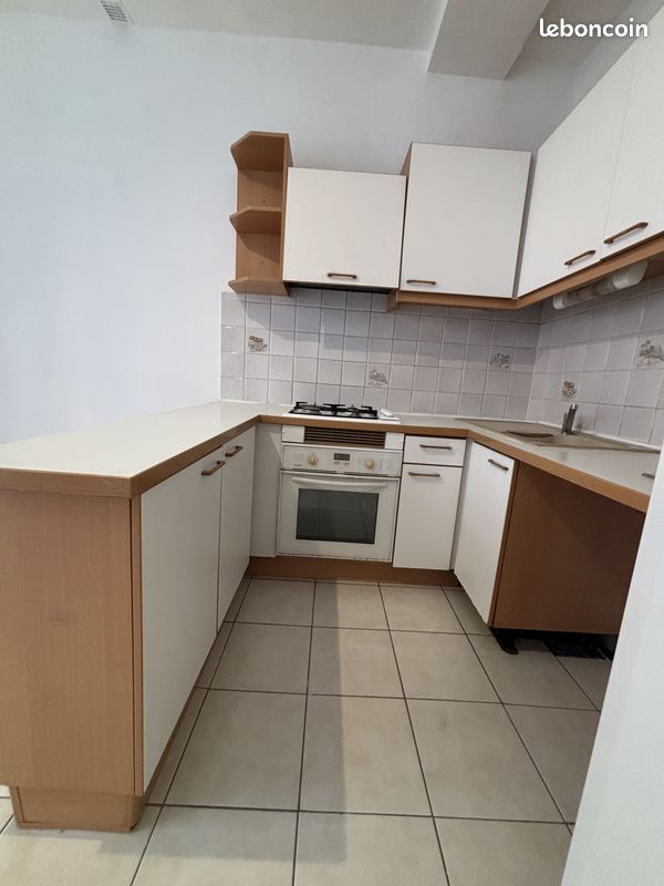 Appartement 2 pièces 28 m² · à Grenoble · 28 m² · 428 €