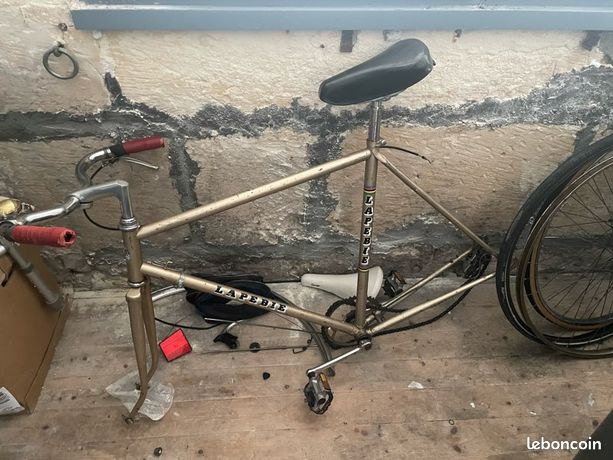 Paire De Jantes Vélo Vintage Wolber 650C - 28H - Neuves Dans Boîte (NOS - France)