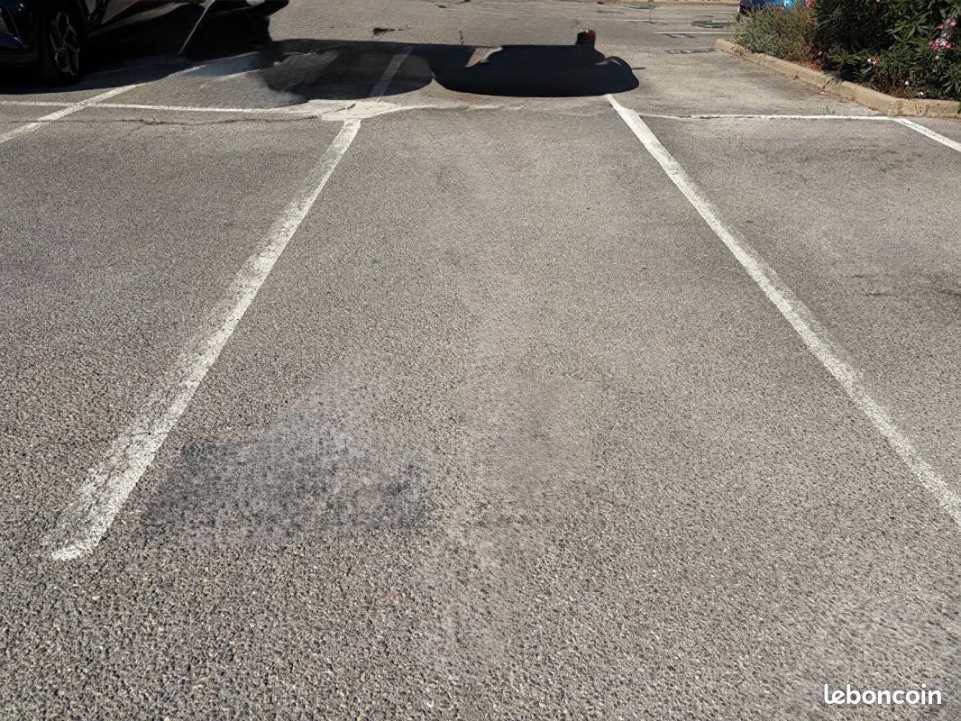 Parking 11 m² · à Frontignan · 11 m² · 15 000 €