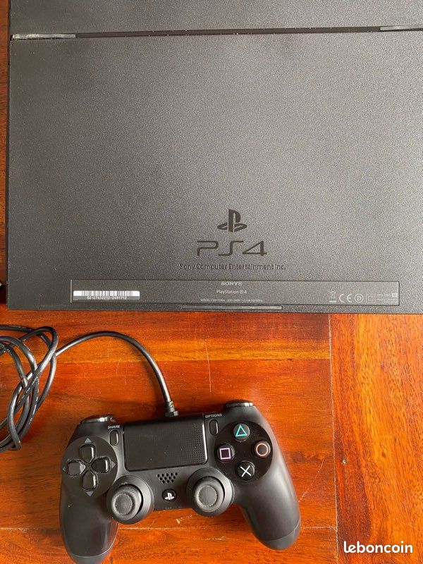 PlayStation 4 500 Go + 1 manette + 6 jeux – Très bon état (image 3)