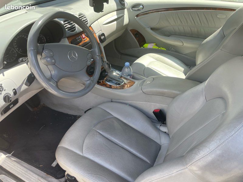Vends mercedes clk avangarde 2002 (image 2)