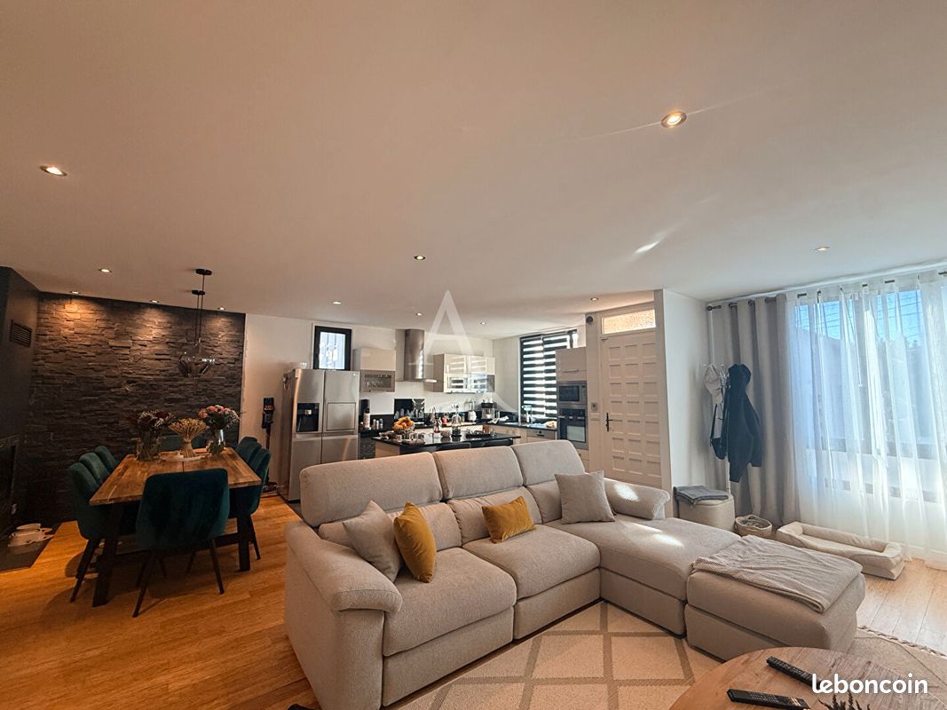 Maison 5 pièces 140 m² · au Blanc-Mesnil · 140 m² · 515 000 €