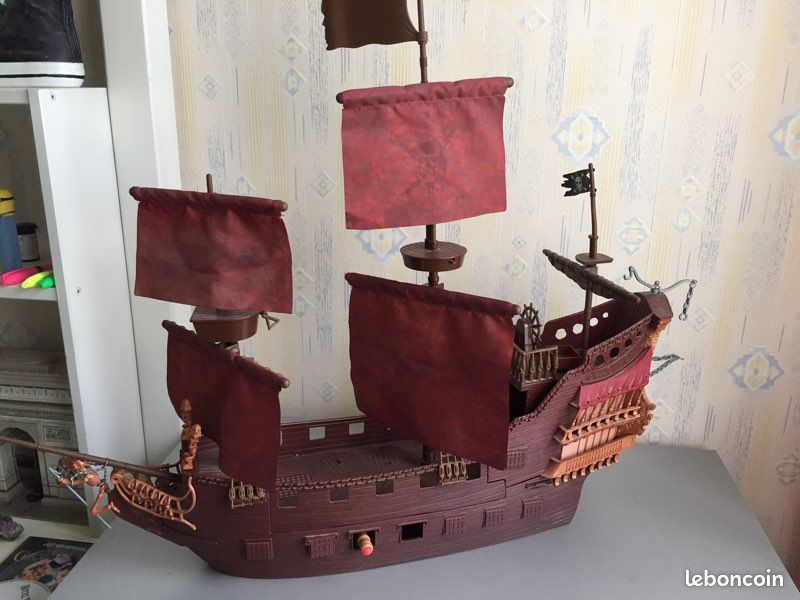 Bateau Pirates (image 1)