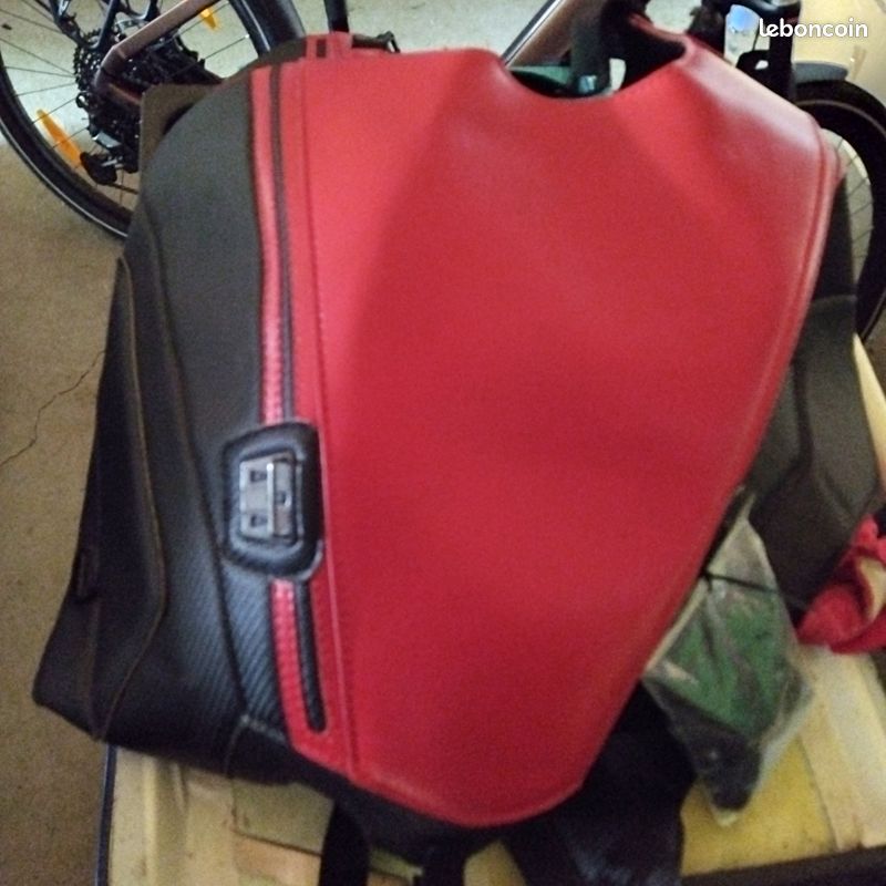 Tapis réservoir Ducati Diavel (image 1)