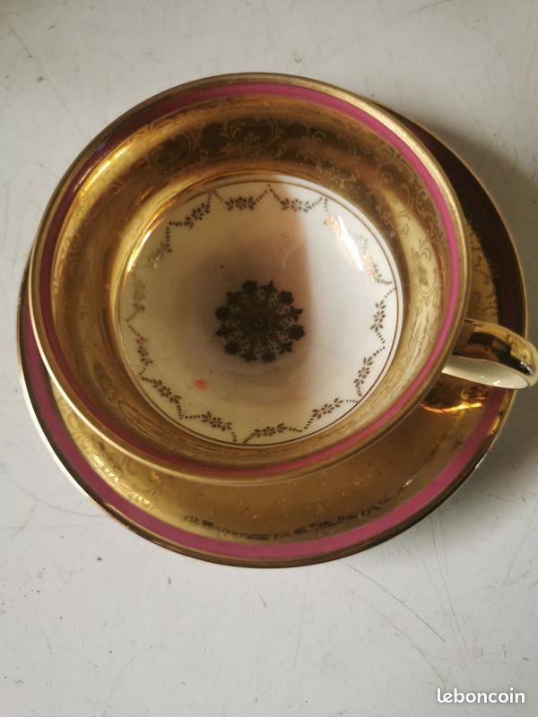 Tasse et soucoupe ancienne (image 2)