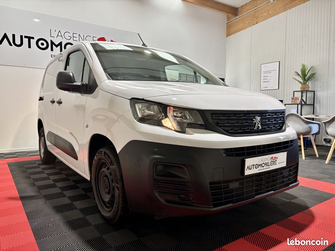 PEUGEOT Partner III (2) FOURGON M 650 KG BLUEHDI 100 S&S BVM6 (TVA) (image 3)