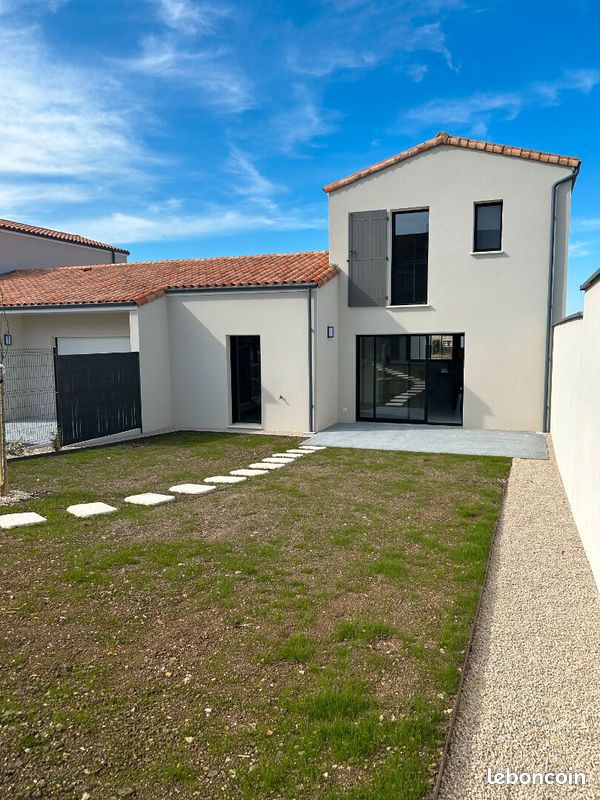 Maison 4 pièces 93 m² · à Niort · 93 m² · 1 000 €/mois