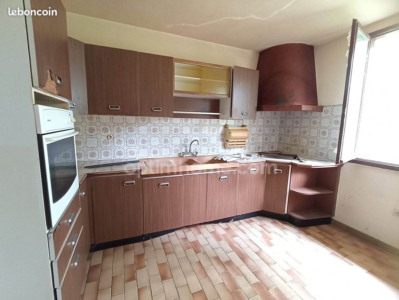 Maison 7 pièces 113 m² - Saint-Laurent-de-Cognac 16100 (image principale 4)
