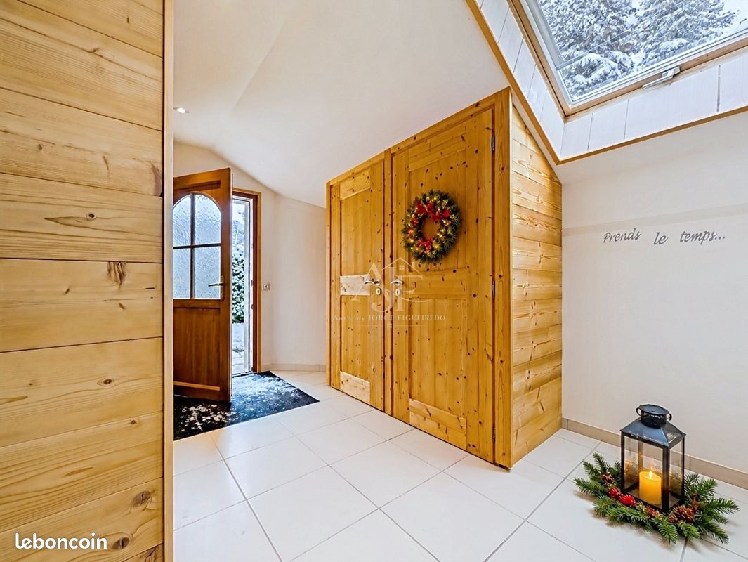 Maison 5 pièces 176 m² · à Thollon-les-Mémises · 176 m² · 649 000 €