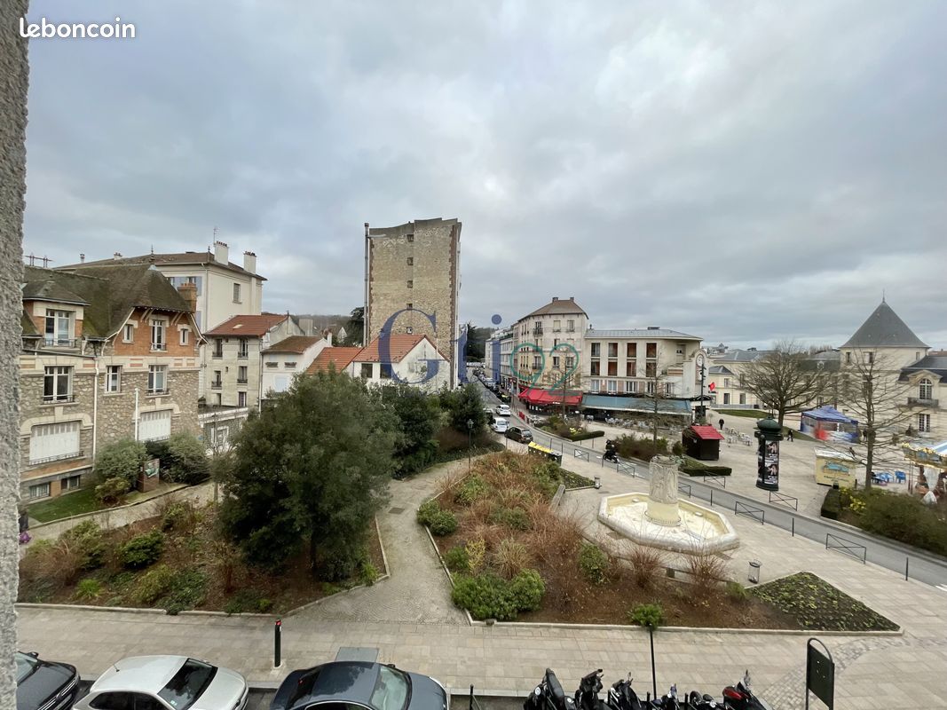 Appartement 2 pièces 51 m² · à Clamart · 51 m² · 1 100 €