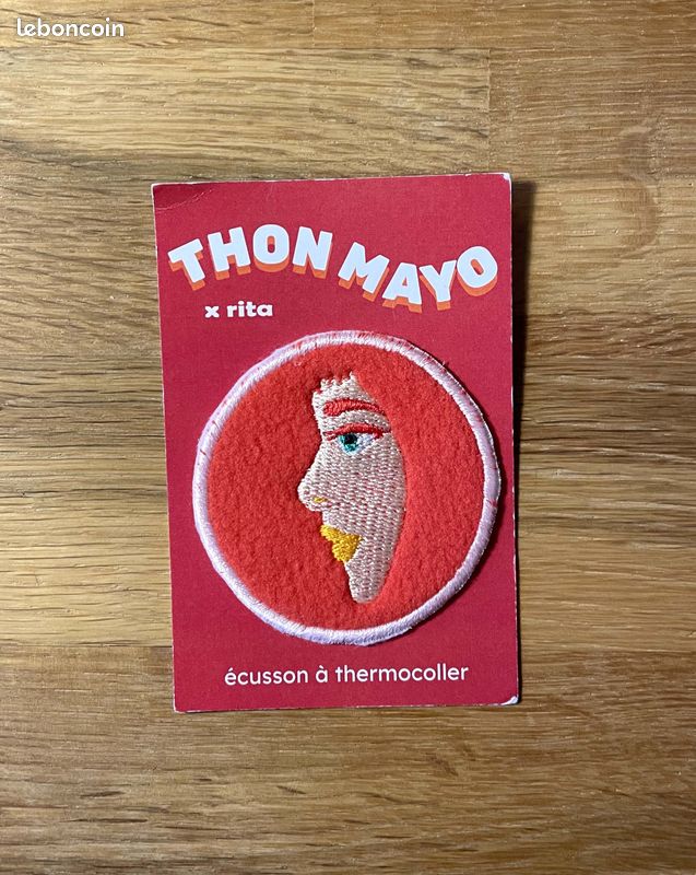 Ecusson thermocollant – patch brodé Thon Mayo x Rita (neuf) (image 1)