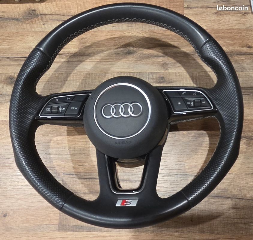 Volant Audi sport cuir multifonction avec Tiptronic (image 1)
