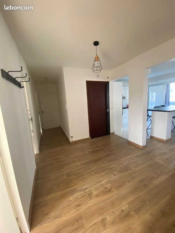 Appartement 4 pièces 77 m² · à Saint-Étienne · 76,7 m² · 117 500 €
