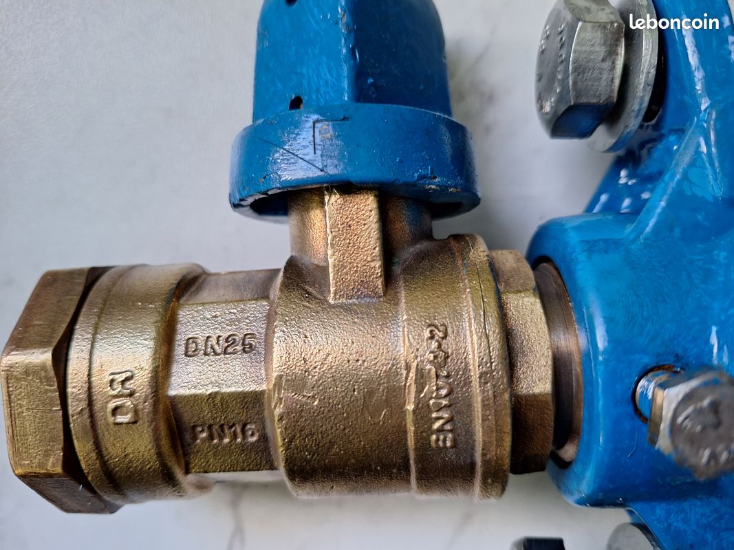 Colliers de prises encharge fonte avec vanne 1/4 de tour (image 3)
