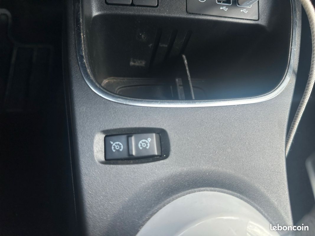 RENAULT TWINGO III E-TECH ELECTRIC 80 42PPM 22KWH ACHAT-INTEGRAL INTENs (image 28)