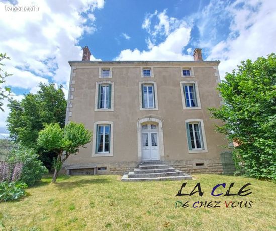 Maison 8 pièces 206 m²