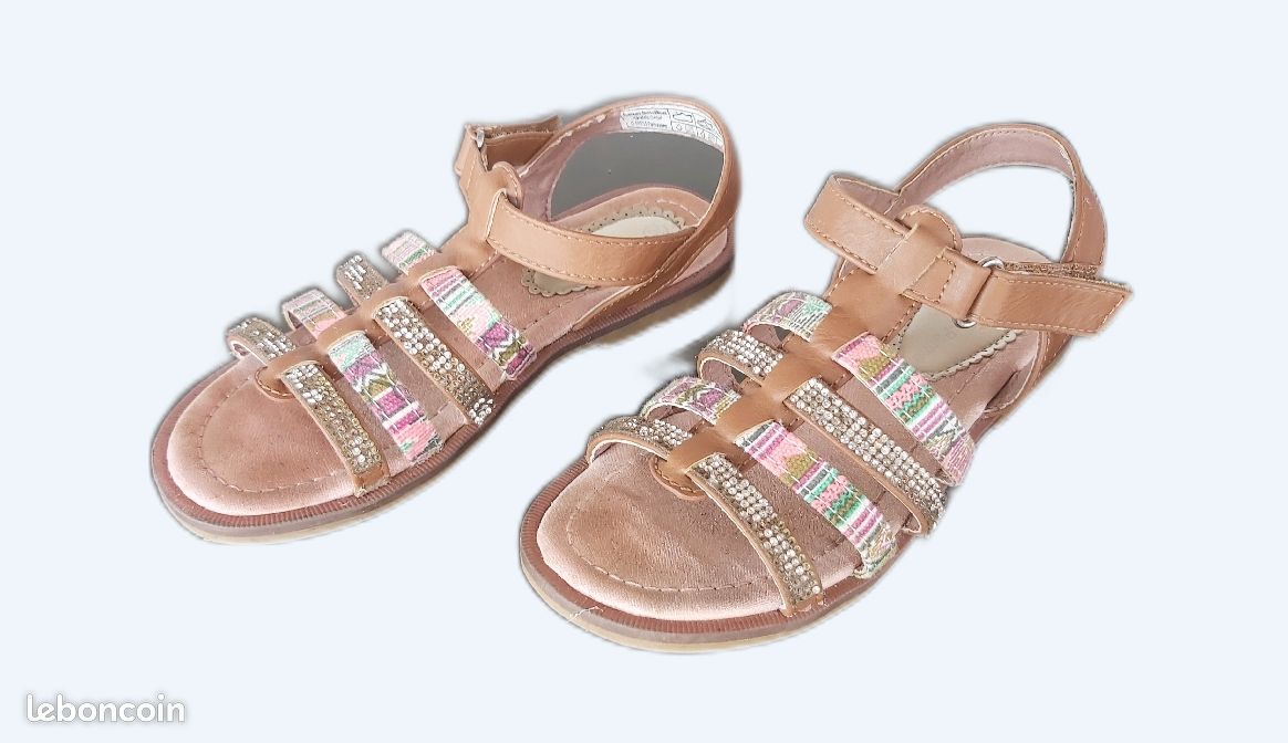 Nus-pieds fillette T29 (image 1)