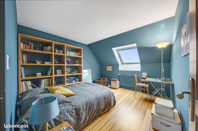 Propriété 6 pièces 318 m² — 12