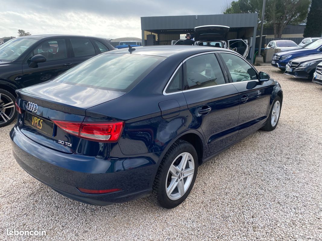 Audi A3 BERLINE BUSINESS 1.6 TDI Business line (image 4)