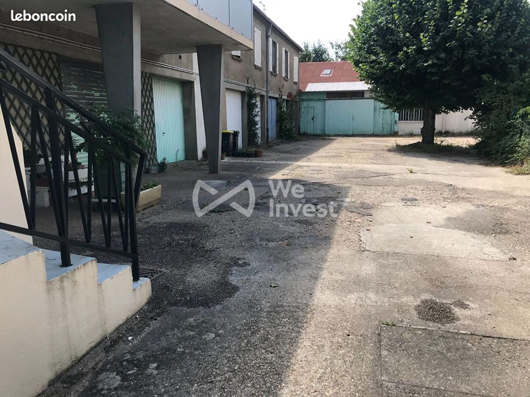 Parking 12 m² · à Pithiviers · 12 m² · 55 €/mois