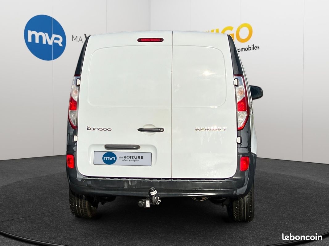 RENAULT KANGOO 1.5 DCI 90 ch Confort Fourgon - Attelage - Pas de TVA (image 23)