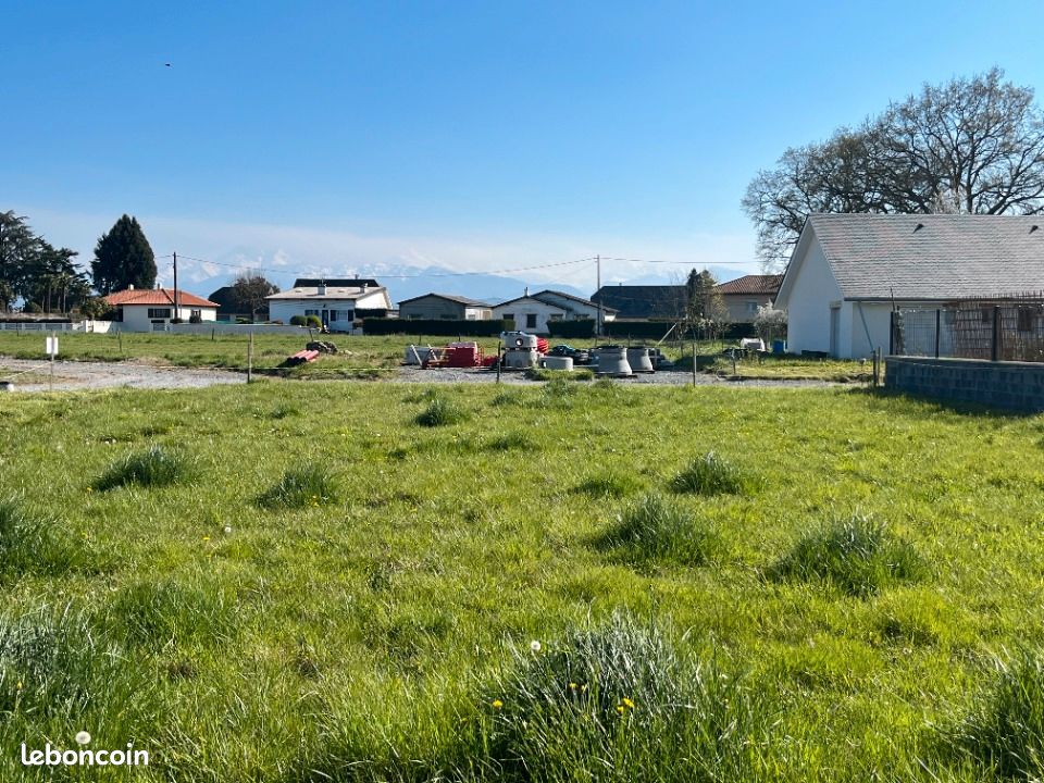 Terrain 546 m² · à Azereix · 44 000 €