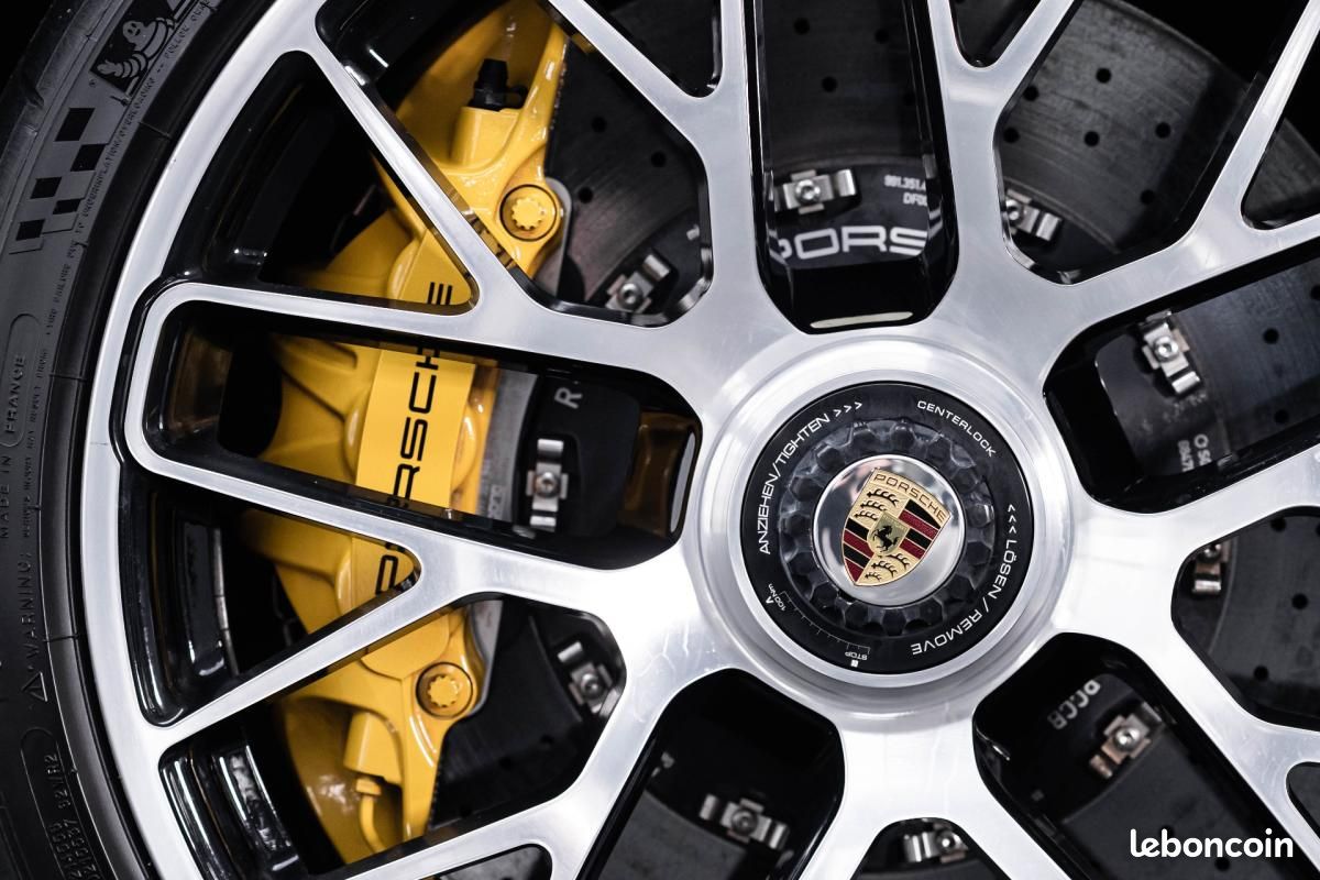 Porsche 911 TURBO CABRIOLET 3.8i S 560 PDK A (image 14)