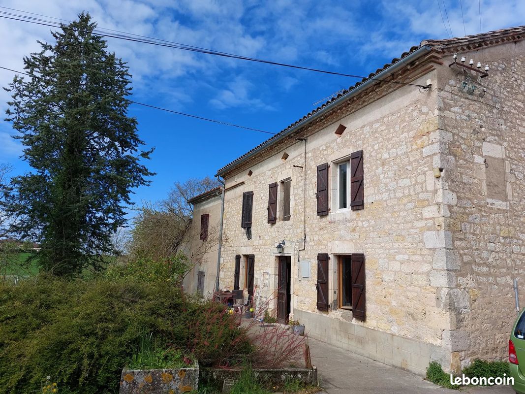 Maison 13 pièces 266 m² · à Cordes-sur-Ciel · 266 m² · 267 500 €