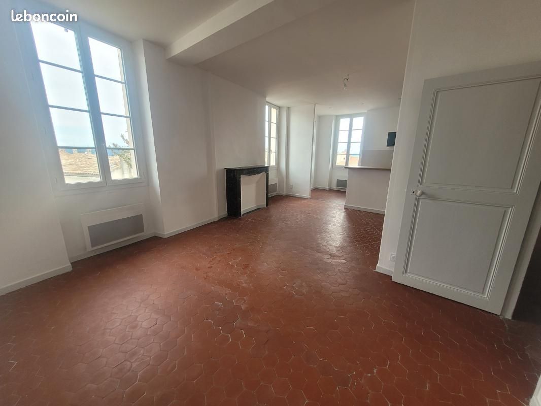 Appartement 3 pièces 72 m² · à Manosque · 72 m² · 790 €