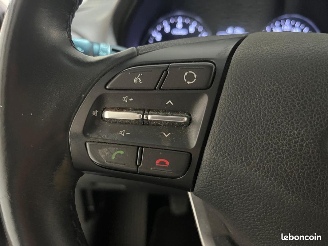 HYUNDAI i30 1.0 T-GDi 120 BVM6 Edition #1 CAMERA DE RECUL - KEYLESS - ENTRETIEN HYUNDAI (image 19)