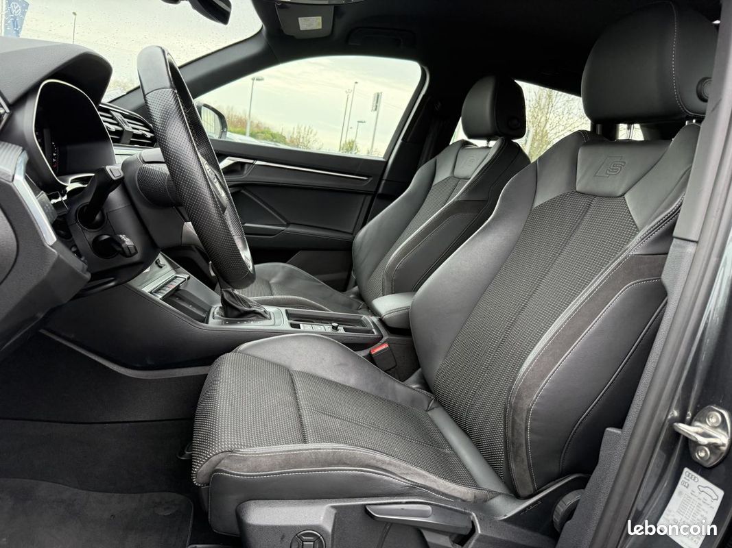 AUDI Q3 45 TFSIe 245 ch S tronic 6 S line (image 14)