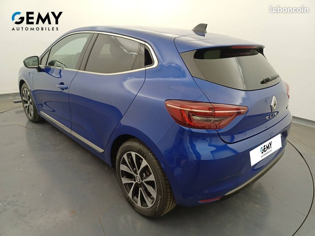 RENAULT Clio E-Tech full hybrid 145 Techno (image 13)