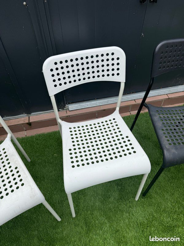 4 chaises de jardin (image 3)