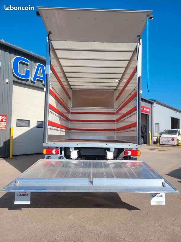 RENAULT MASTER CCB L4 PROPULSION ROUES JUMELÉES 2.3 Blue DCI 165 GRAND CONFORT CAISSE 20 m3 + HAYON « DHOLLANDIA » NEUF avec CAMÉRA DE RECUL + GPS + SIÈGE CONDUCTEUR SUSPENDU ( Prix Vente 44 990 HT ) (image 3)