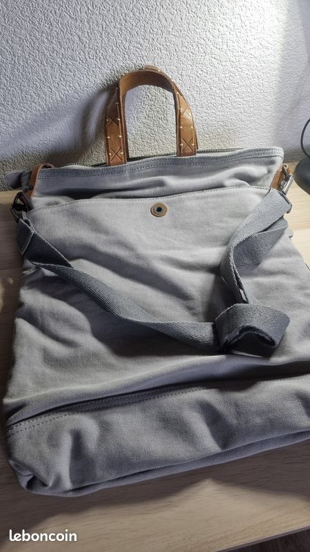 Sac Weekend DIESEL Vintage En Toile - Violet, Porté Main/épaule - Occasion En Parfait état - Marque Authentique