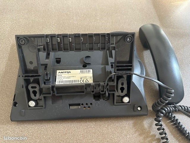 Standard Téléphonique Aastra + postes (image 5)