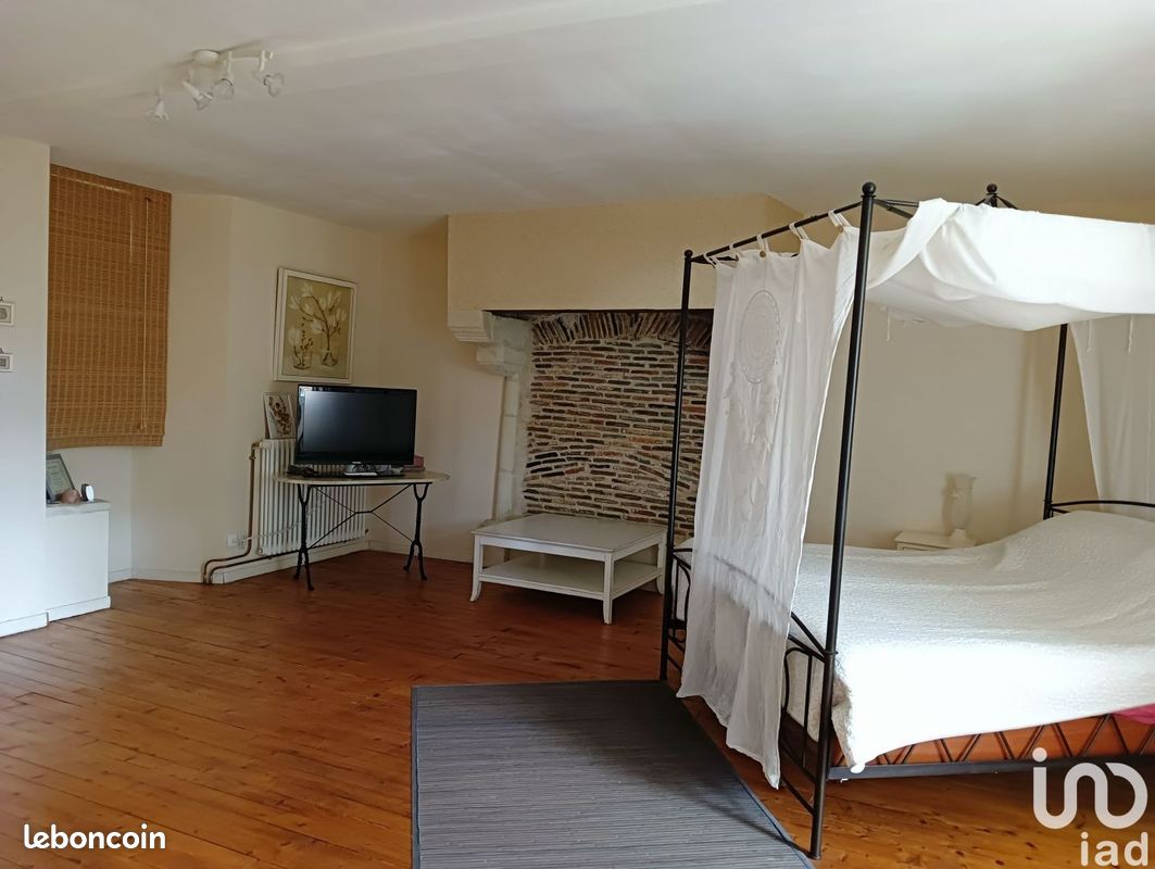 Longère 7 pièces 184 m² - Sainte-Verge 79100 (image principale 19)