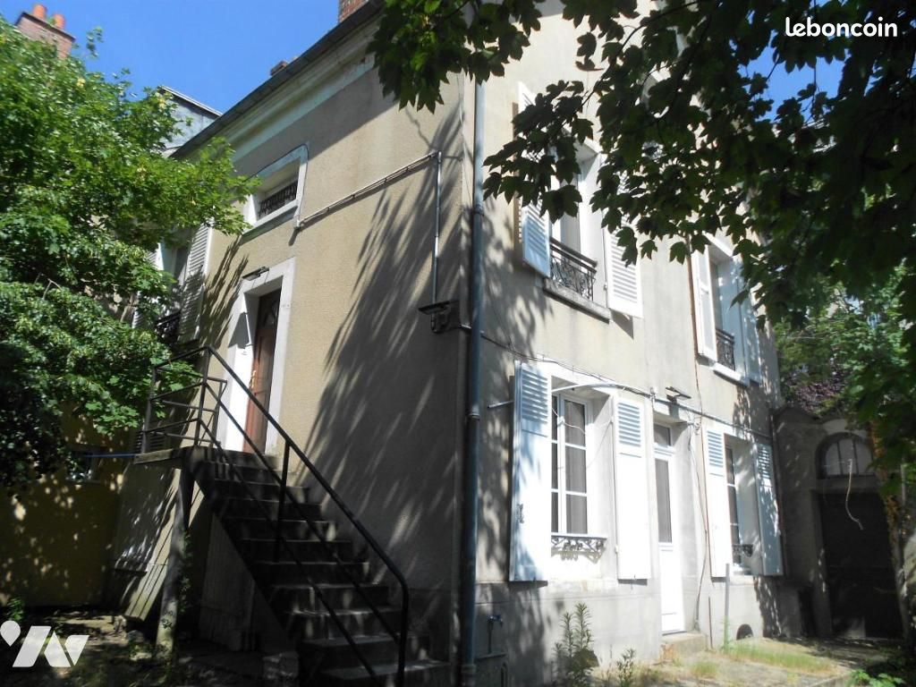 Maison 8 pièces 126 m² · à Rambouillet · 126 m² · 493 500 €