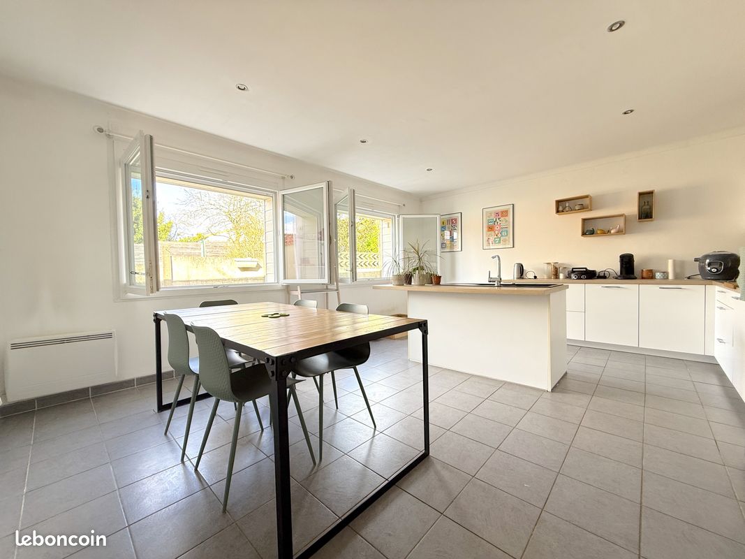 Maison 4 pièces 98 m² · à Le Pallet · 98 m² · 229 800 €