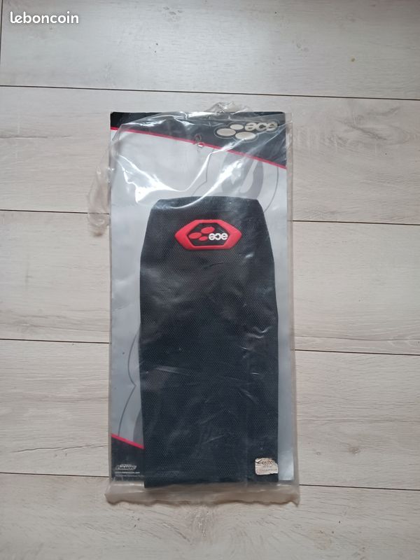 Housse de selle HONDA CR 125 .250 et CRF 450 (image 1)