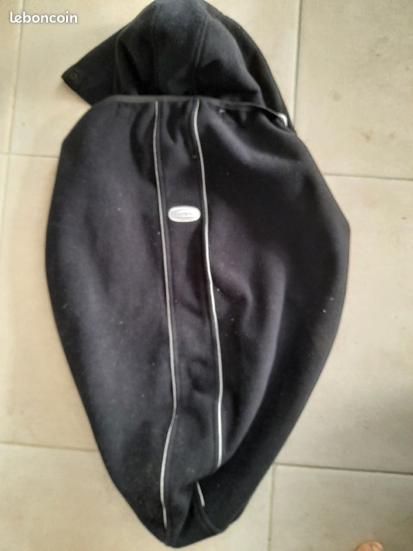 Porte bébé et capuche associée (image 8)