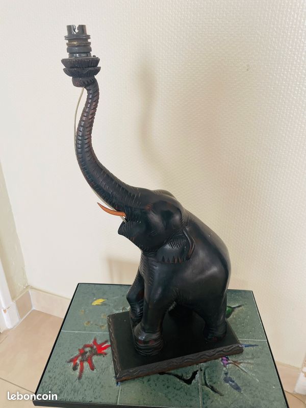 Lampe Sur Pied Design Éléphant - Or Et Noir - Marque IMORI - Lampe à Poser