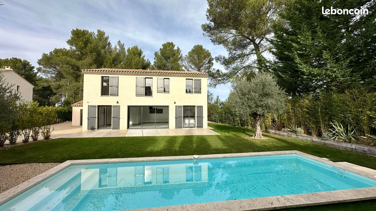 Maison 5 pièces 173 m² · à Aix-en-Provence · 173 m² · 4 500 €/mois