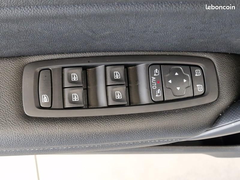 Renault Megane Estate 1.5 Blue dCi 115ch Techno EDC -23 (image 15)