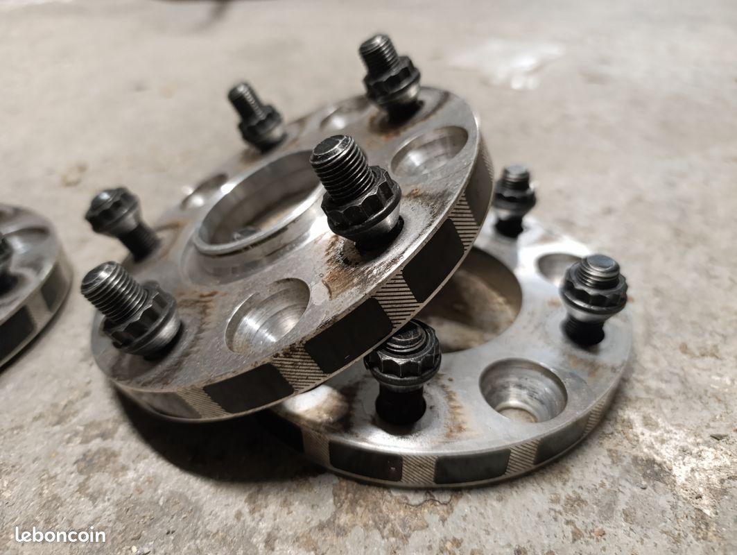 Elargisseurs Voies KICS 5x114.3 15mm (image 2)